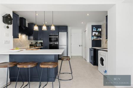 4 bedroom Terraced House for sale in Whitstable Place, Croydon
