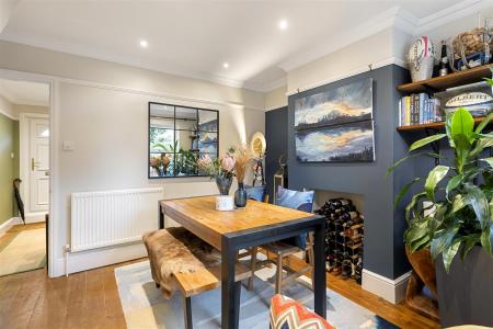 2 bedroom End of terrace house for sale in St. Peters Street, South Croydon