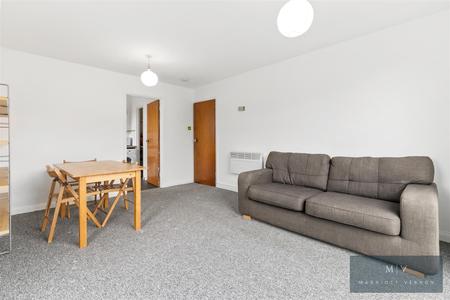 1 bedroom Flat to let in Tavistock Road, Croydon