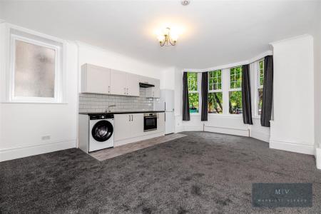 1 bedroom Flat to let in Beech House Road, Croydon