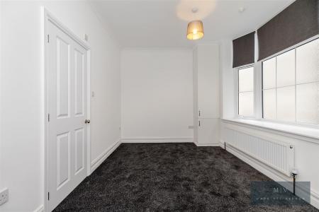 1 bedroom Flat to let in Beech House Road, Croydon