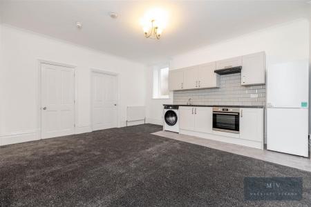 1 bedroom Flat to let in Beech House Road, Croydon