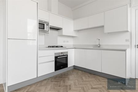 1 bedroom Apartment to let in South End, Croydon