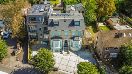 1 bedroom Apartment to let in South End, Croydon