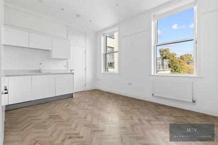1 bedroom Apartment to let in South End, Croydon