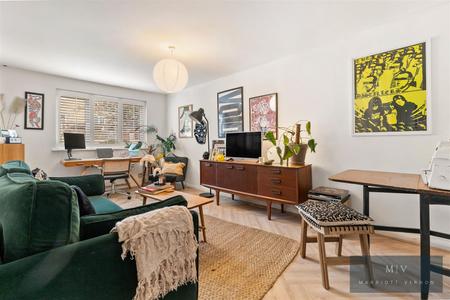 1 bedroom Flat for sale in Crunden Road, South Croydon