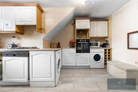 2 bedroom Flat for sale in Park Hill Road, Croydon