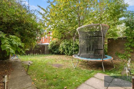 2 bedroom Flat for sale in Park Hill Road, Croydon