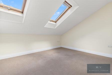 4 bedroom End of terrace house for sale in Oval Road, Croydon