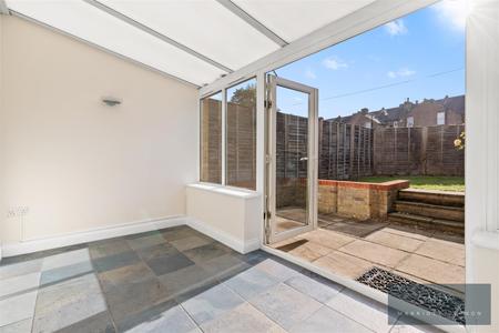 4 bedroom End of terrace house for sale in Oval Road, Croydon