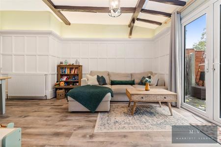 2 bedroom Flat for sale in Campden Road, South Croydon