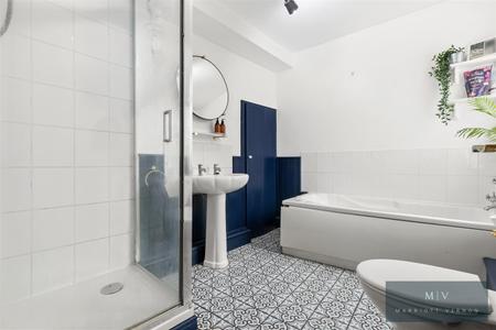 2 bedroom Terraced House for sale in Jarvis Road, South Croydon