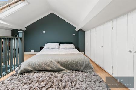 2 bedroom Terraced House for sale in Jarvis Road, South Croydon