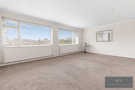 1 bedroom Flat for sale in Temple Road, Croydon