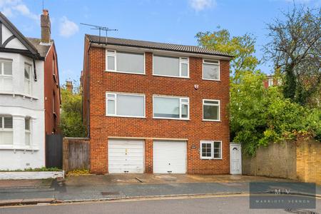 1 bedroom Flat for sale in Temple Road, Croydon