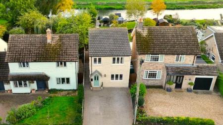 82a Eastgate, Deeping St James