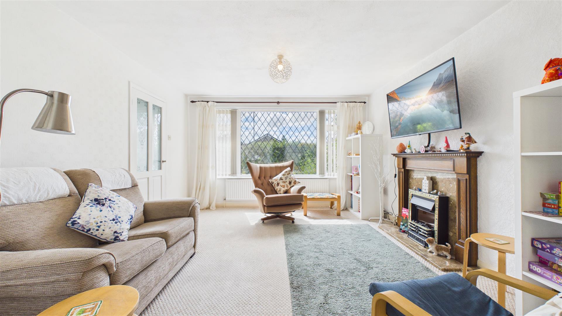 Fir Avenue, Bourne