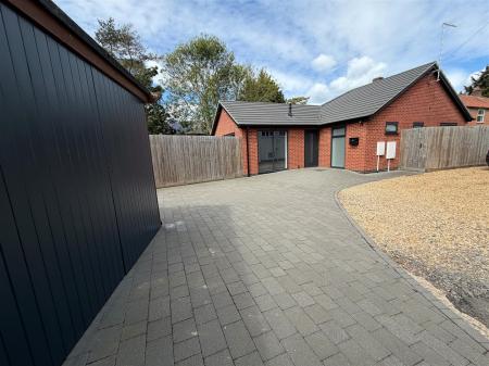 St Peters Road, Bourne