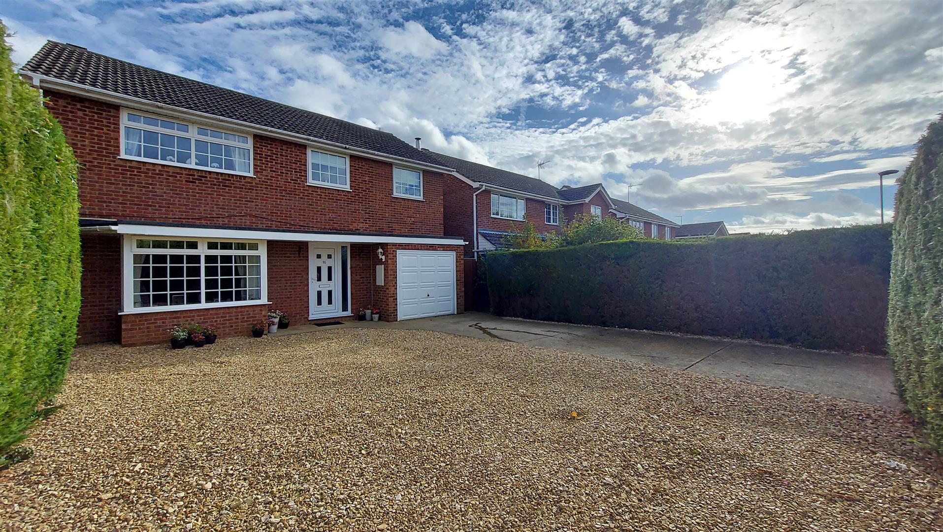 Broadlands Avenue, Bourne