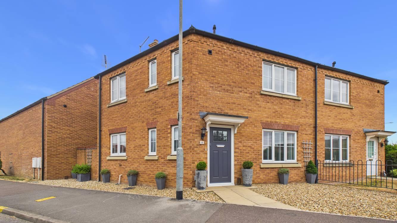 Eagle Road, Bourne