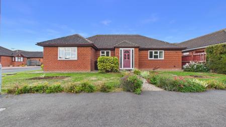 Barkston Close, Bourne