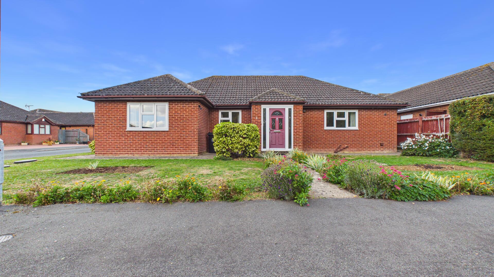 Barkston Close, Bourne