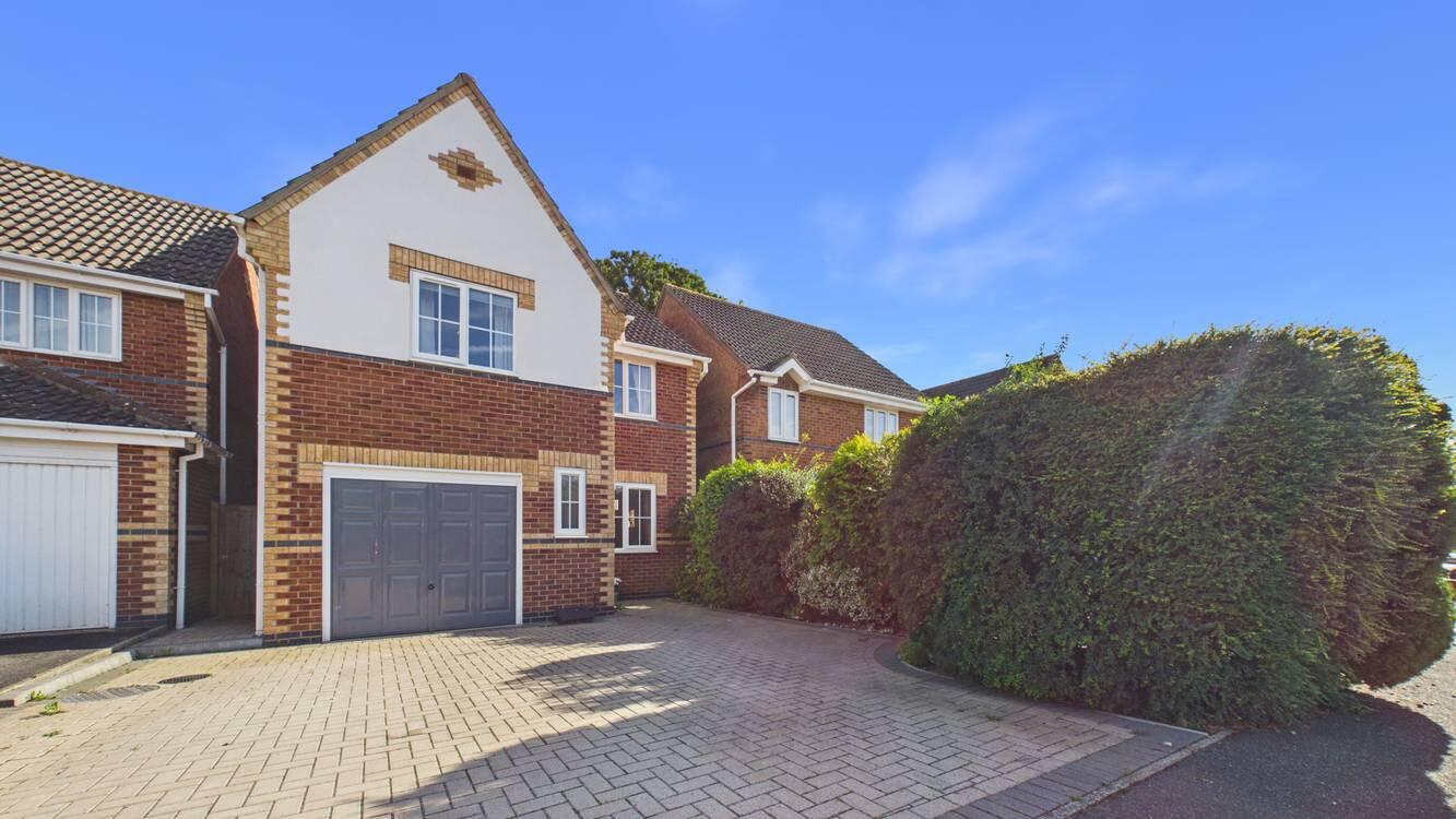 Paddington Way, Morton, Bourne