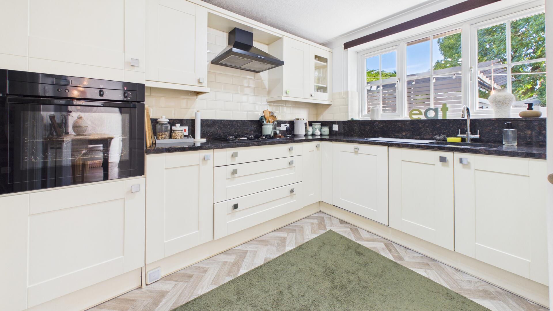 Paddington Way, Morton, Bourne
