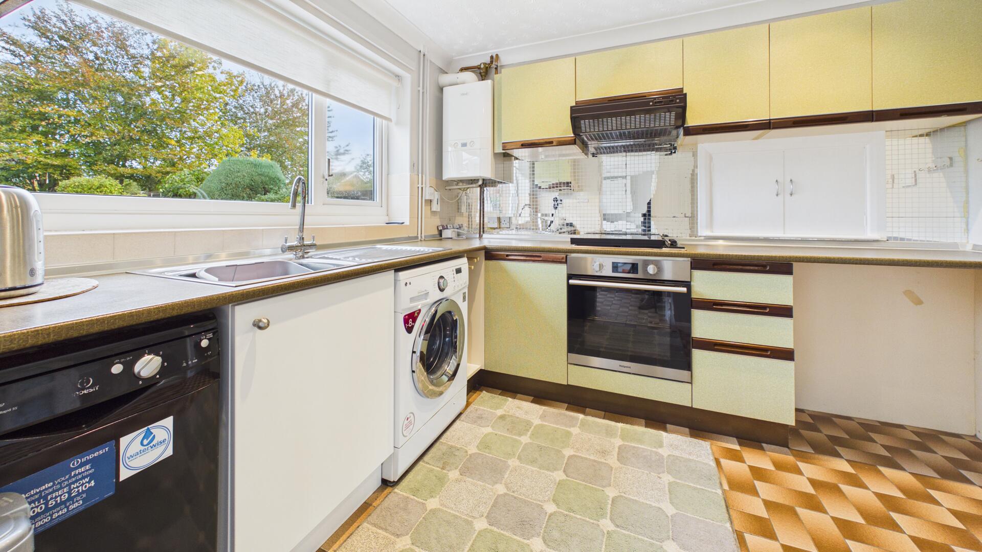 Northfields, Bourne