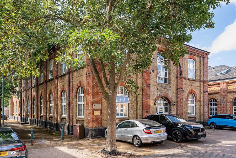 Harston Drive, Enfield