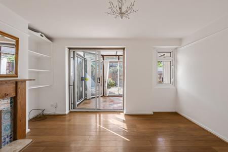 Lakeside Road, Cheshunt