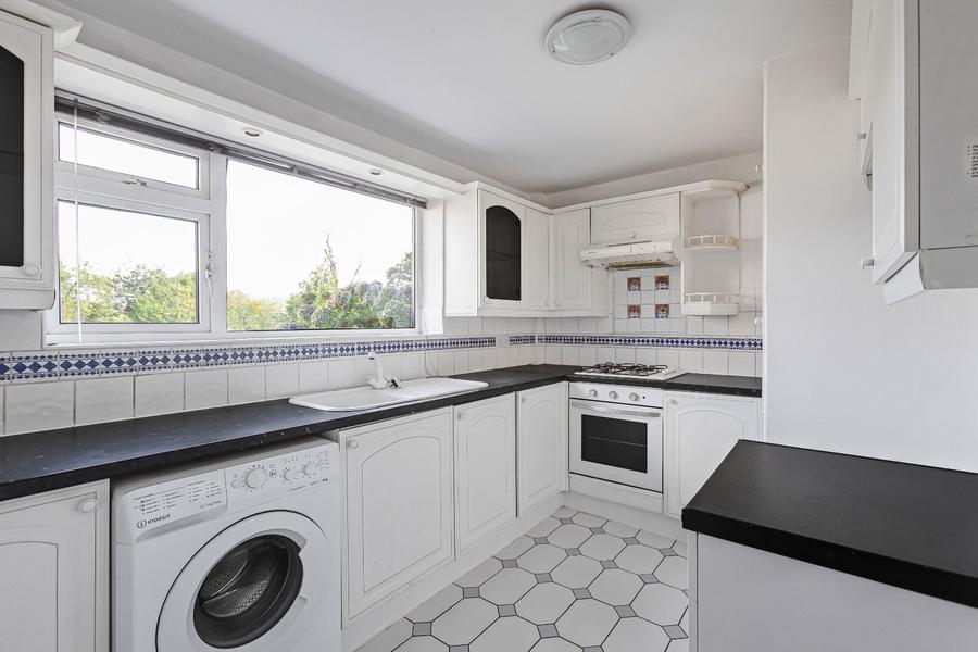 Lakeside Road, Cheshunt