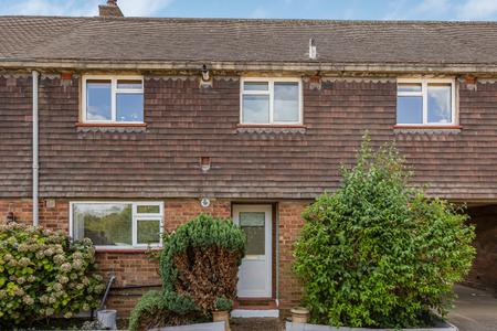 Lakeside Road, Cheshunt