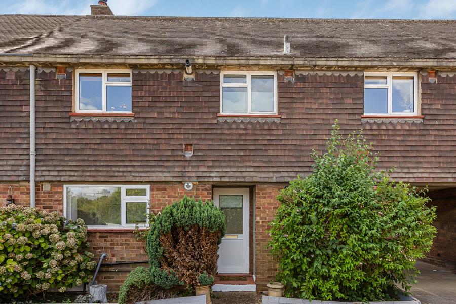 Lakeside Road, Cheshunt