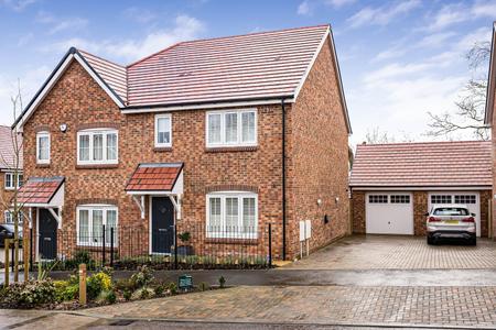 Coronation Avenue, Cuffley