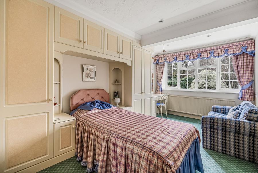 Bradgate Close, Cuffley
