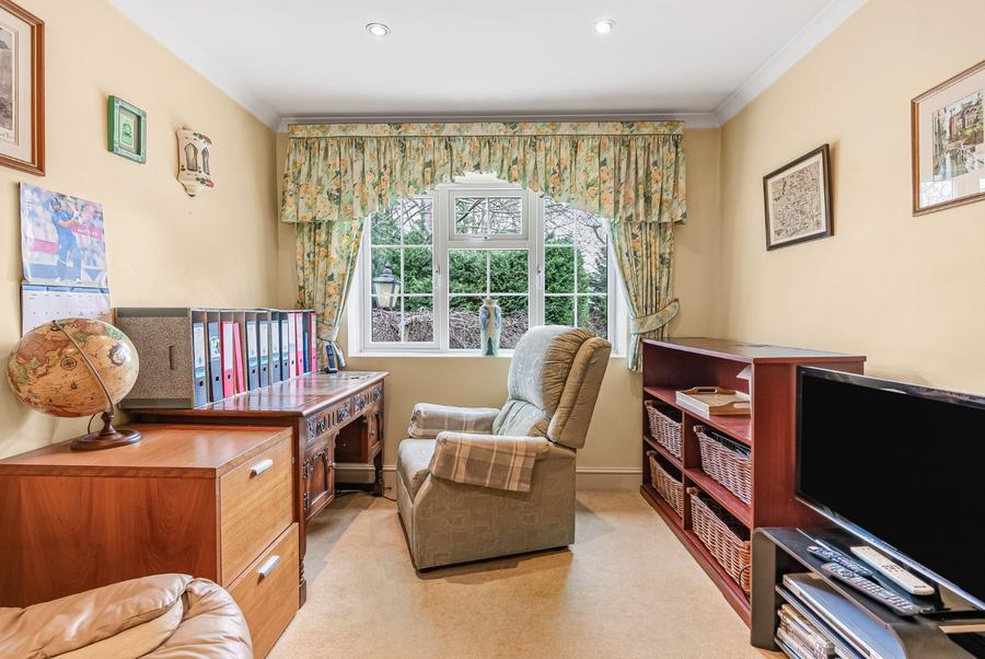 Bradgate Close, Cuffley