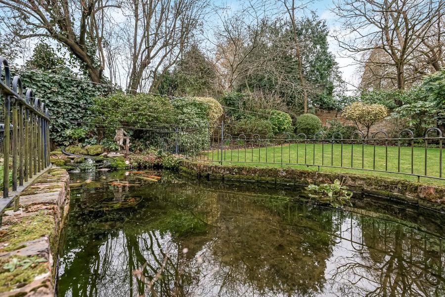 Bradgate Close, Cuffley