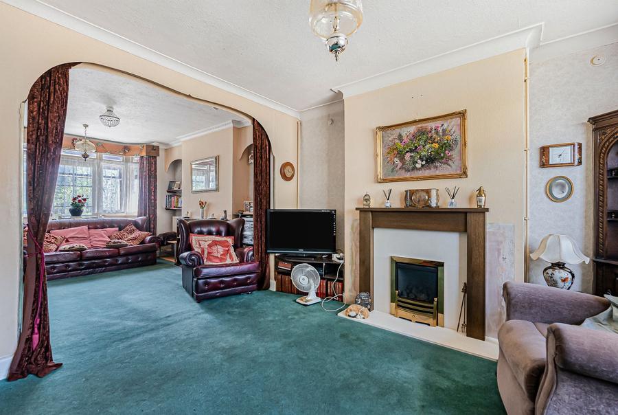 Sutherland Avenue, Cuffley