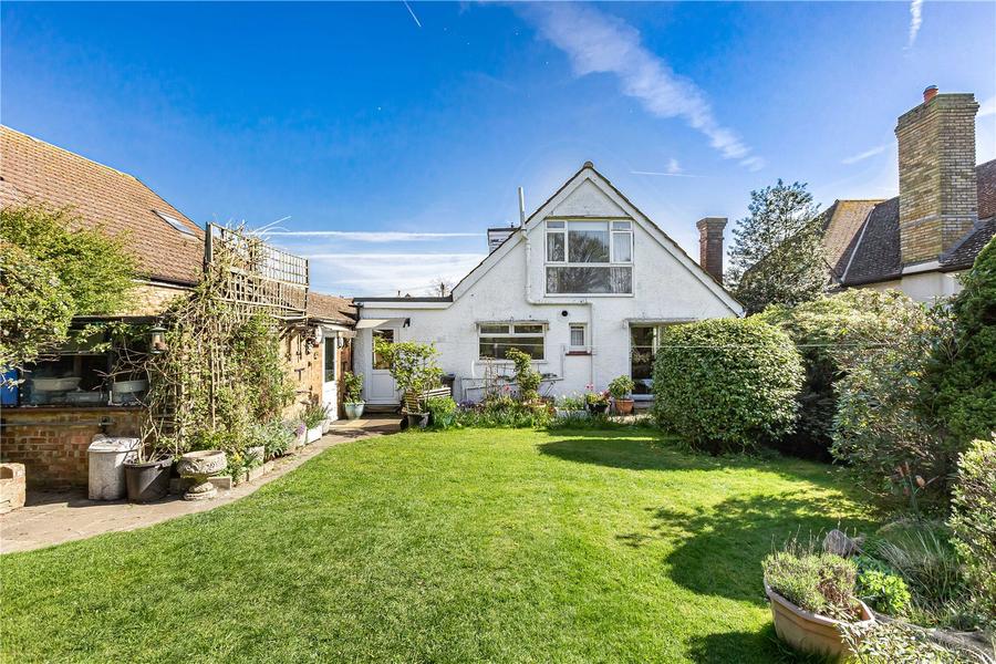 King James, Cuffley
