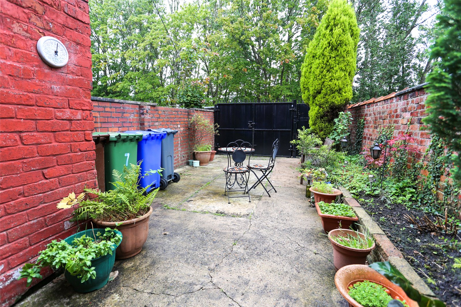 Levenshulme, Manchester, M19