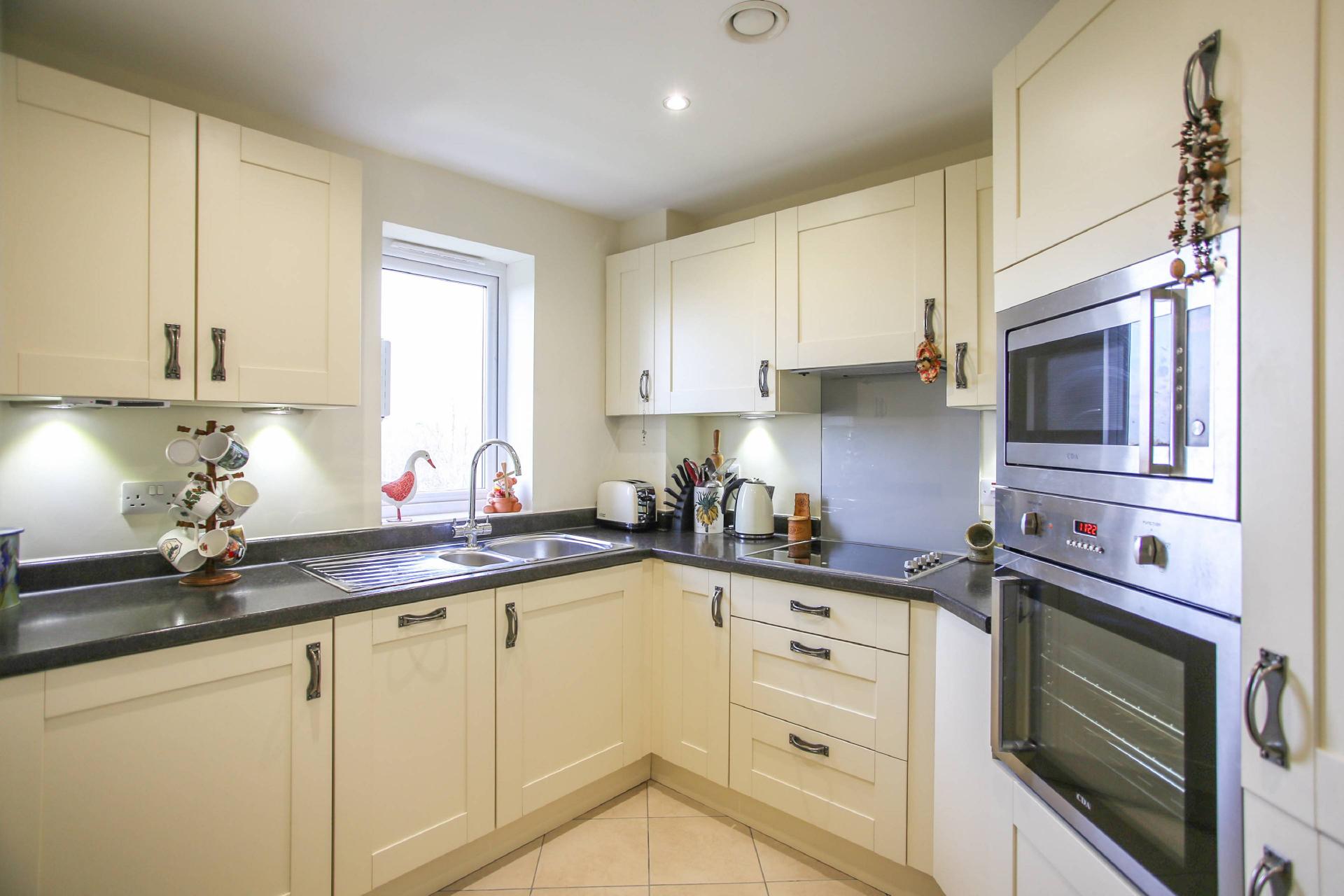 27 Nelstrop Road, Heaton Chapel, Stockport, SK4