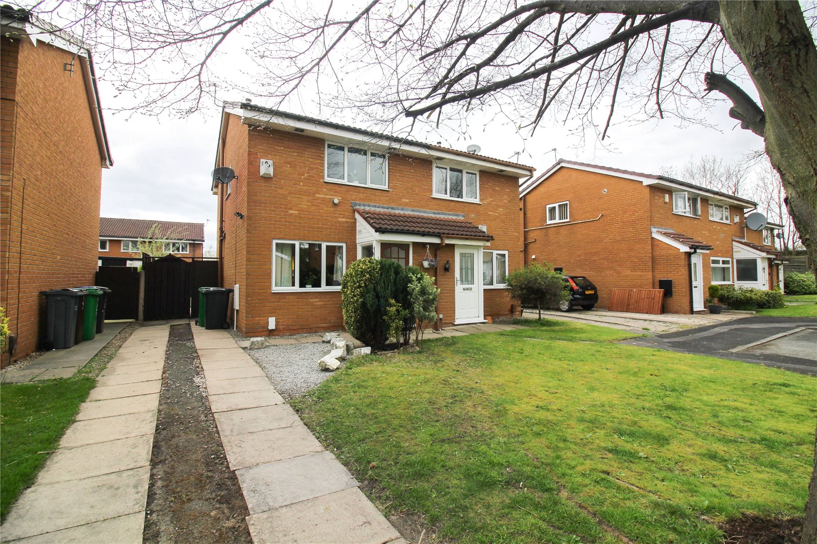 Burnage, Manchester, M19