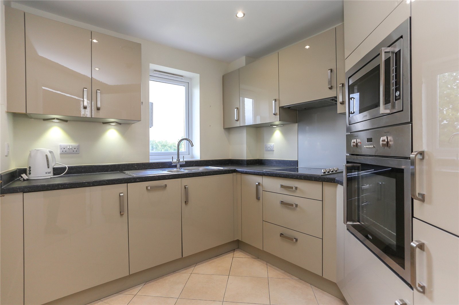 27 Nelstrop Road, Heaton Norris, Stockport, SK4