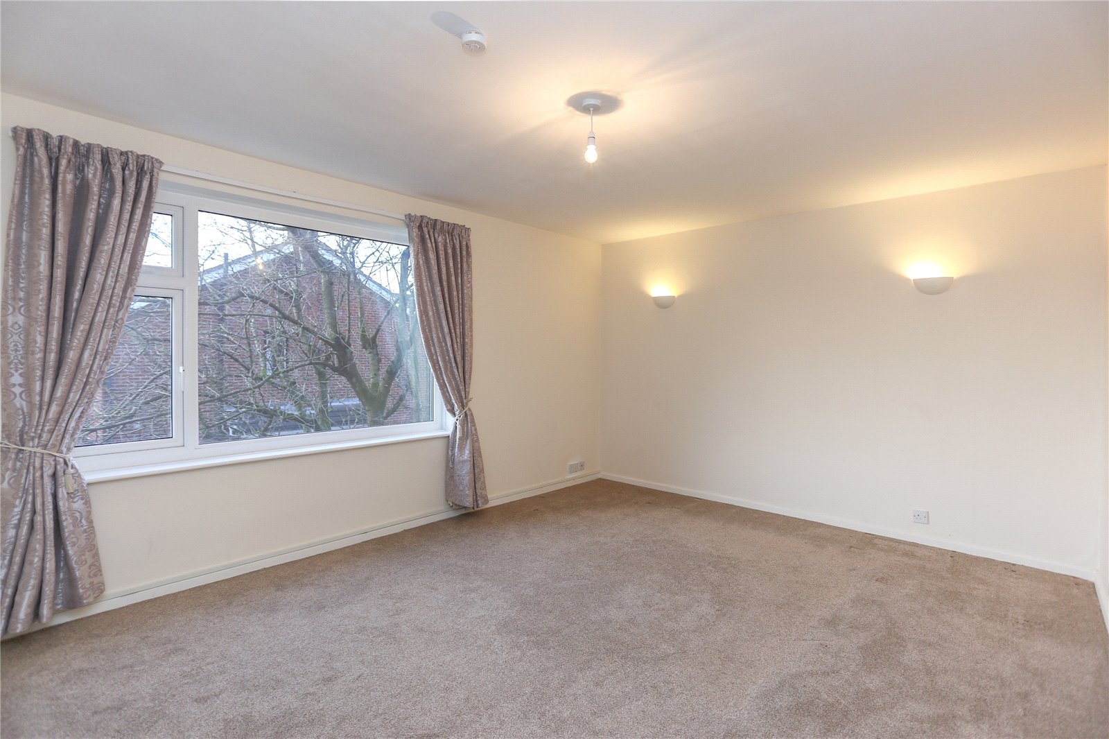 128 Heaton Moor Road, Heaton Moor, Stockport, SK4