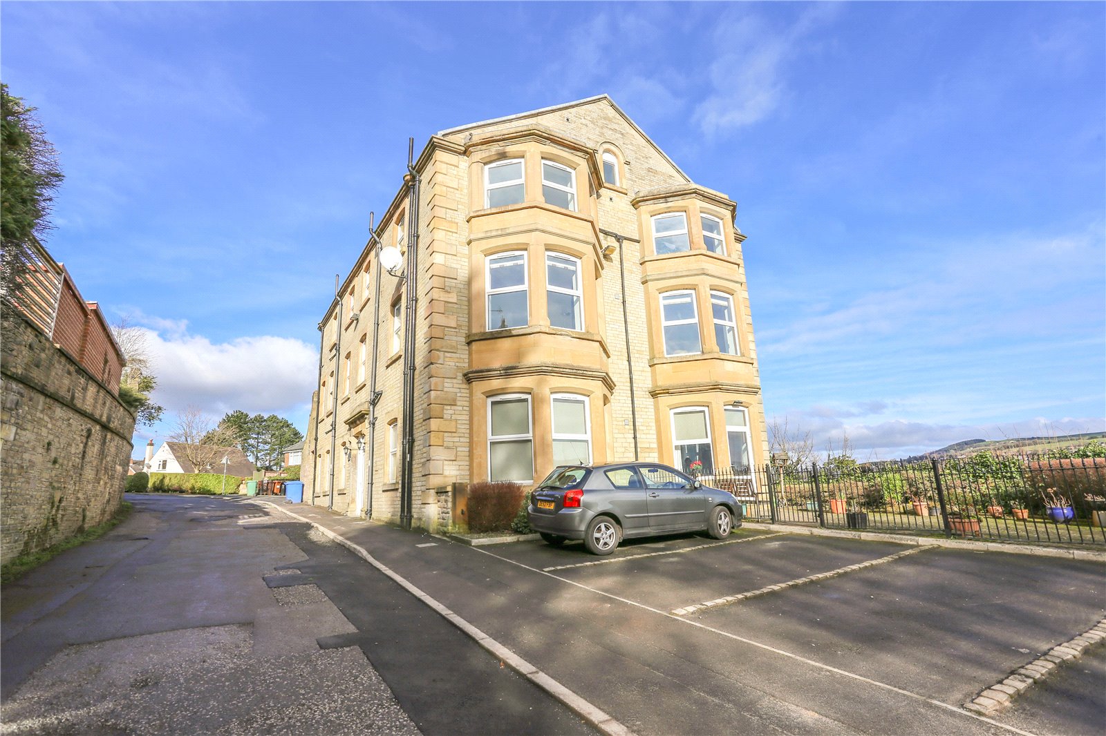 7 Lakes Road, Marple, SK6