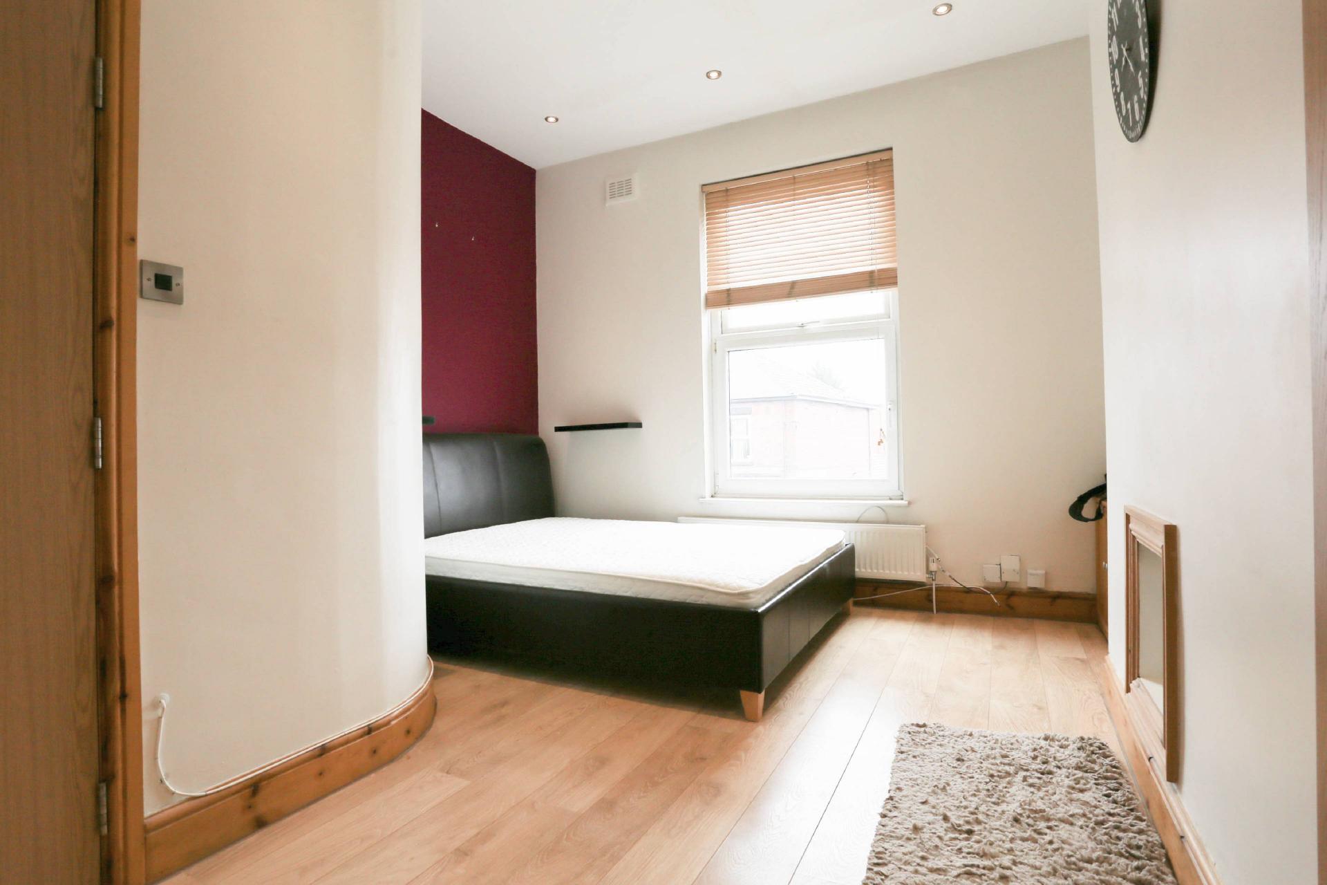 Shaw Heath, Stockport, SK2