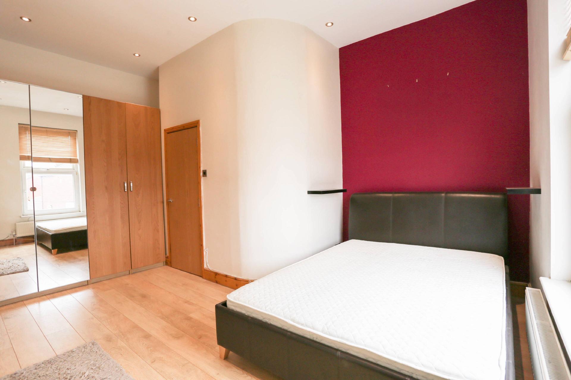 Shaw Heath, Stockport, SK2
