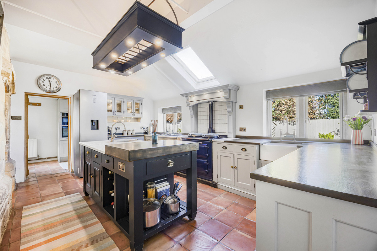 Cottage for sale with 4 bedrooms, Gretton, Cheltenham | Fine & Country