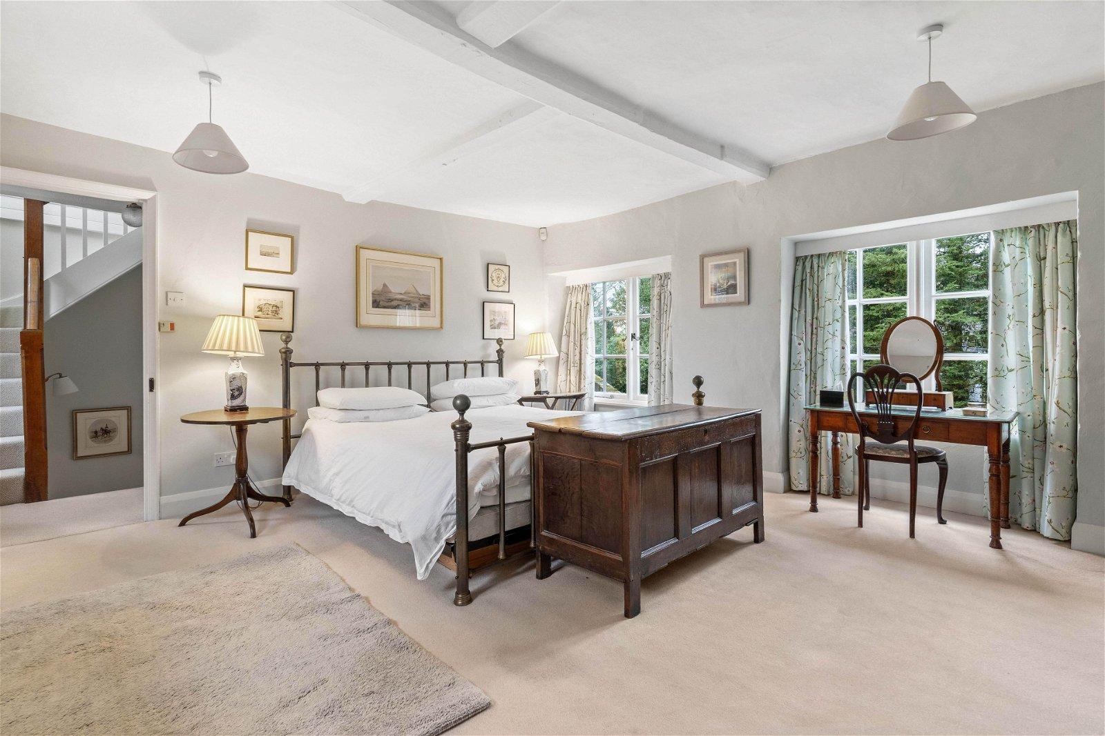 Detached House for sale with 5 bedrooms, The Bell House, Aspenden ...
